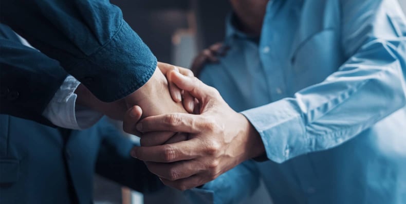 7 ways to build buyer trust through content feature image